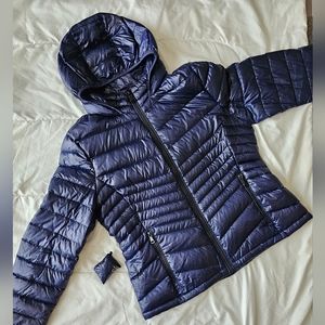 Calvin Klein WOMENS PREMIUM DOWN PUFFER HOODED JACKET COLOR BLUE SIZE XLARGE